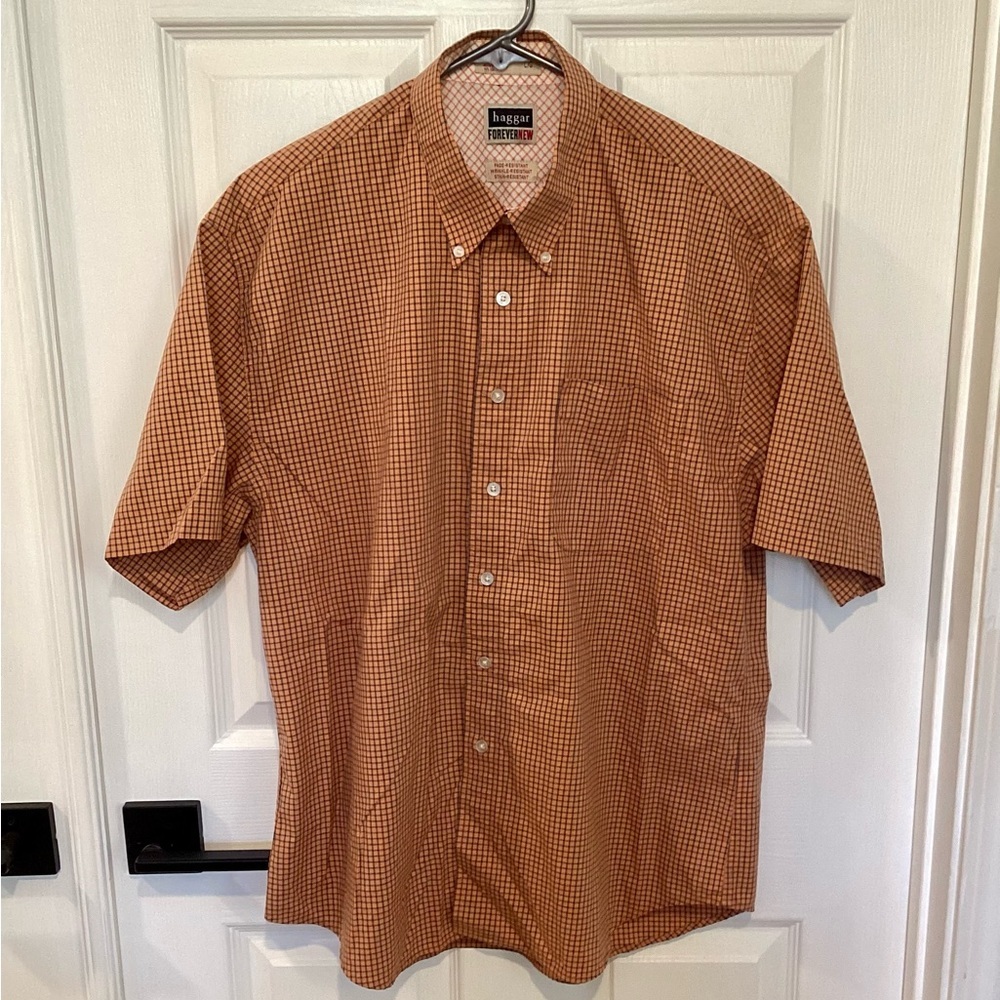 Haggar Forever New Men’s Button Down Shirt Size Large Short Sleeve